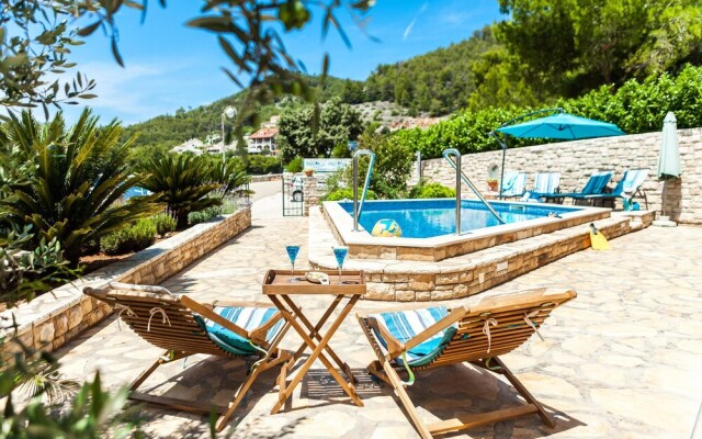 Beautiful Home in Blato With 7 Bedrooms, Wifi and Outdoor Swimming Pool