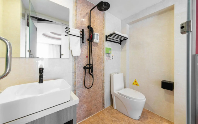 Fucheng Business Hotel