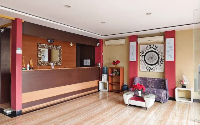 TwoSpaces Living at Kutisari Residence