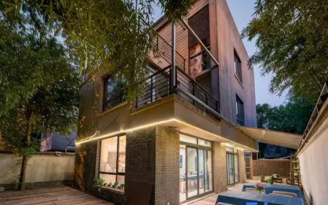 Huamanxi Homestay (Zhujiajiao Puxiang Road)