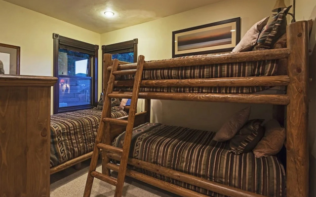 Abode at Big Game Lodge