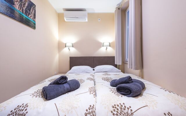 Ivana's Central Suites