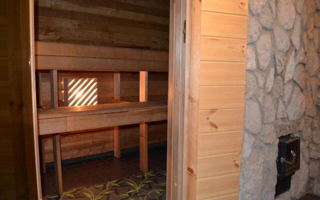 Kivi-Roosi Holiday House