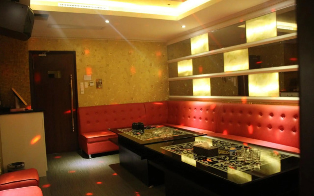 Dela Chambre Hotel