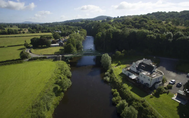 The Chainbridge Inn