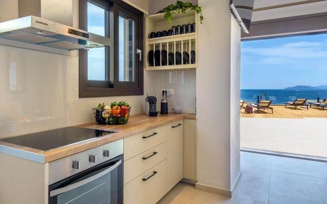 Beachfront 2 Bedroom Villa With Jacuzzi