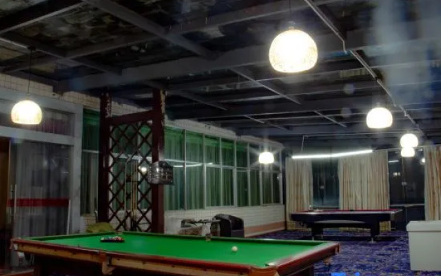 Jianing Business Hotel (Yongren Hospital of Traditional Chinese Medicine) – Entertainment – Chuxiong