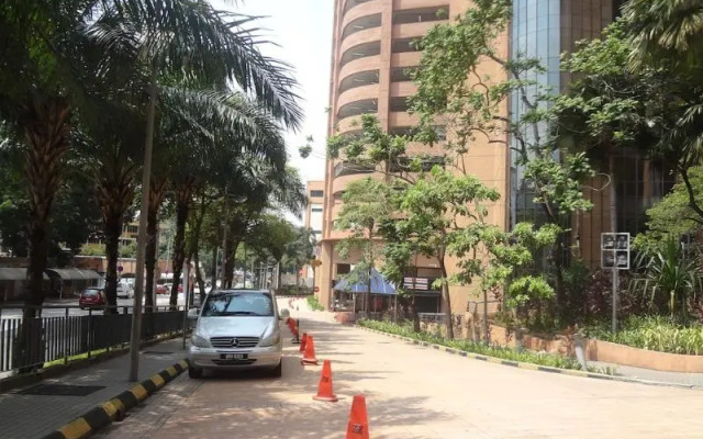 SM service suite Times Square