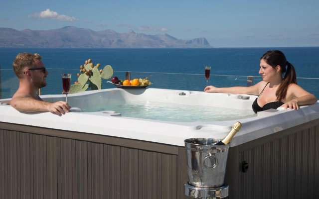 Marina Holiday Resort & Spa