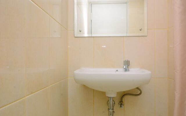 Comfy and Homey Studio at Springlake Summarecon Bekasi Apartment