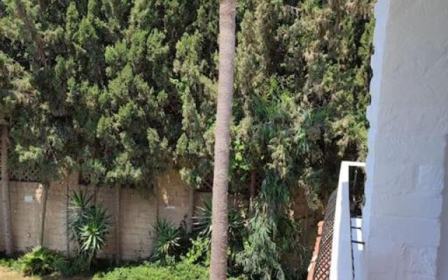 Lovely spacious five bedroom villa with a pool