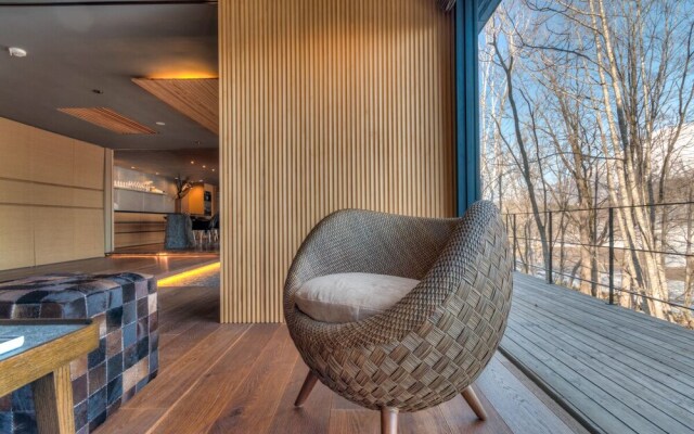 Hideaway on Escarpment by H2 Life