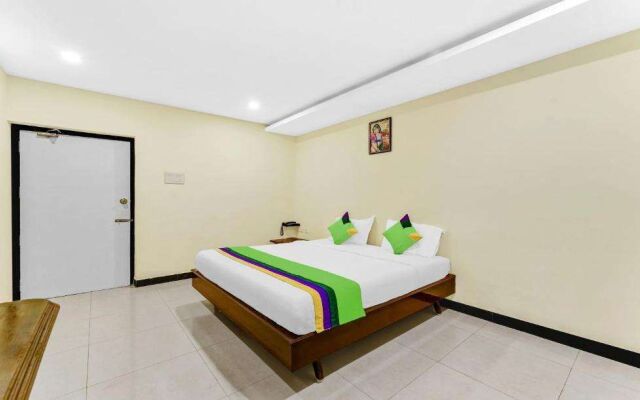 Treebo B Coral, 2 Km From Promenade Beach