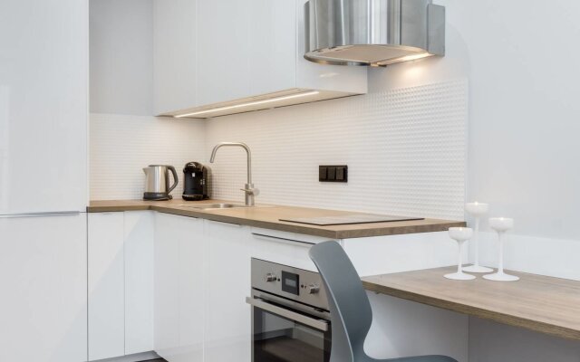 Modern Studio Apartment