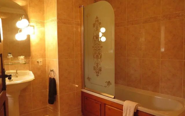 Swallowdale Spa B&B