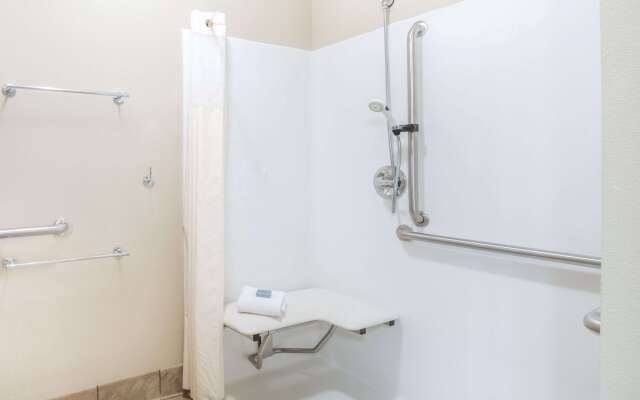 Hawthorn Extended Stay by Wyndham Dickinson