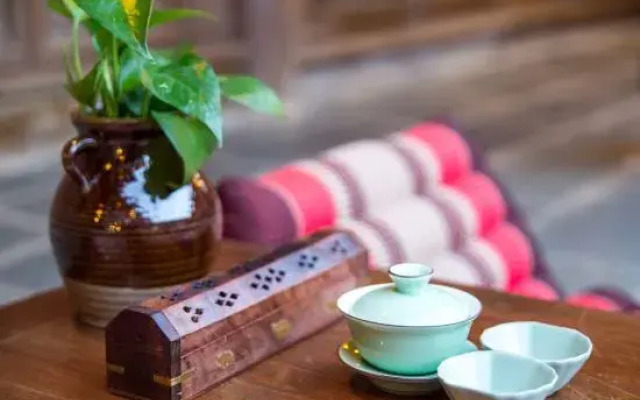 Yueqiao Huayuan Inn