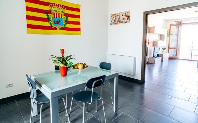 Welcomely - Senyera Apartment
