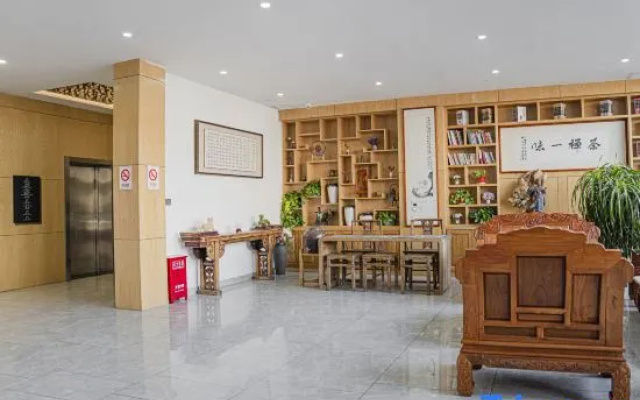 Yawan Impression Business Hotel (Songyuan Jinjiang Street store)