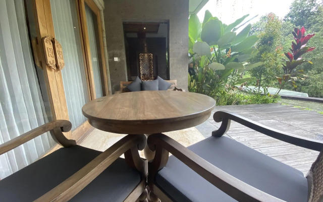 Курорт Kenran Resort Ubud by Soscomma