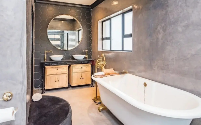 The Urban Sanctuary Boutique Hotel