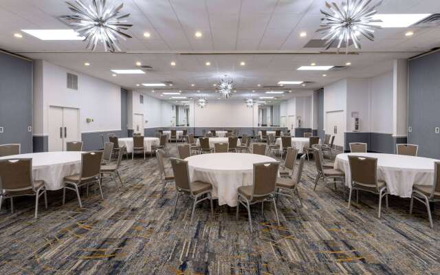 Baymont by Wyndham White Plains - Elmsford
