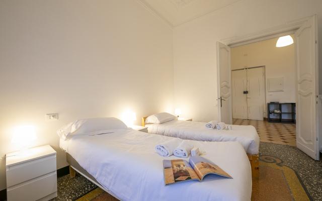 I Marinai - In The City Of Genoa