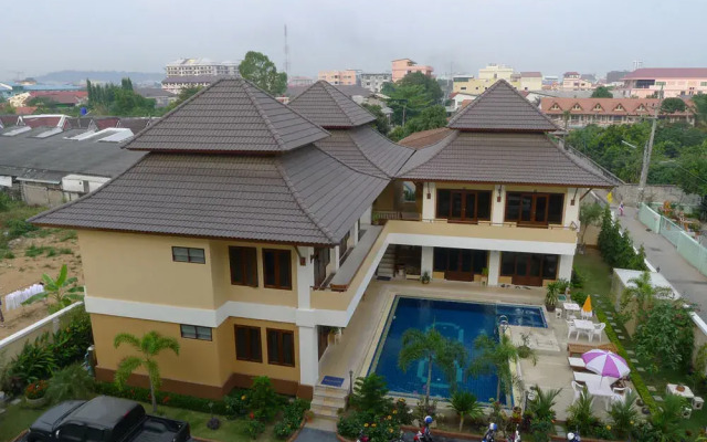 Chaba Garden Apartment