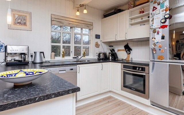 6 Person Holiday Home in Thyholm