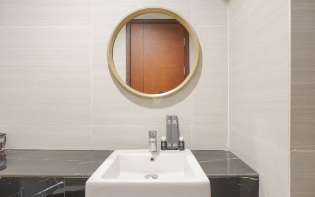 Warm And Simply Studio Room West Vista Apartment