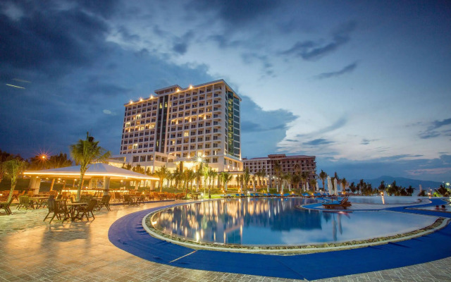 Golden Peak Resort & Spa