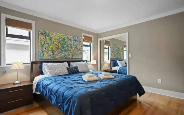 Comfy Kitsilano House