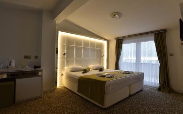 Safari Hotel