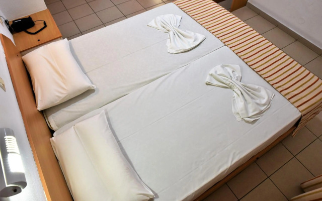 Ideal Hotel