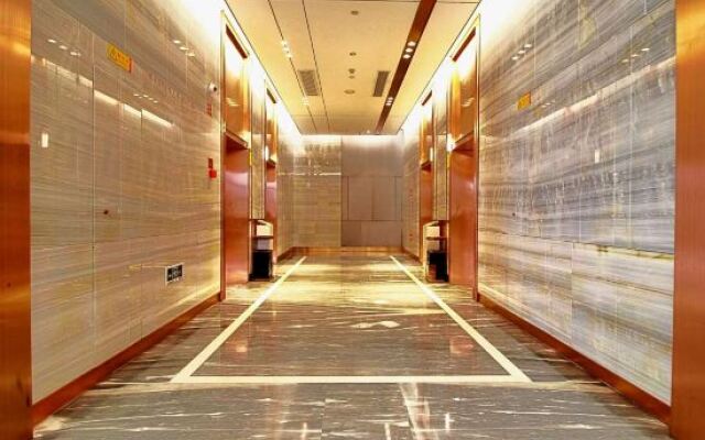 Zhong Rui Hotel