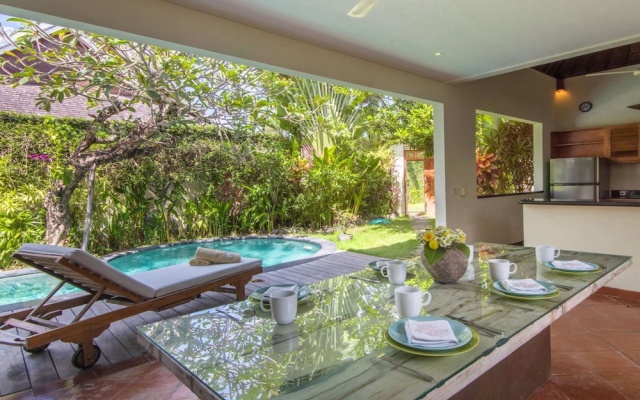 Bali Villa Near the Beach, 2064 – Pool – Kuta