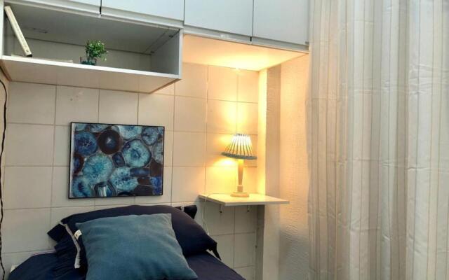 Linda casa frente mar pé na areia praia Flamengo