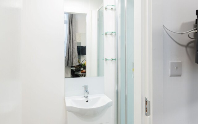 Kensal Green Studio London - by Resify