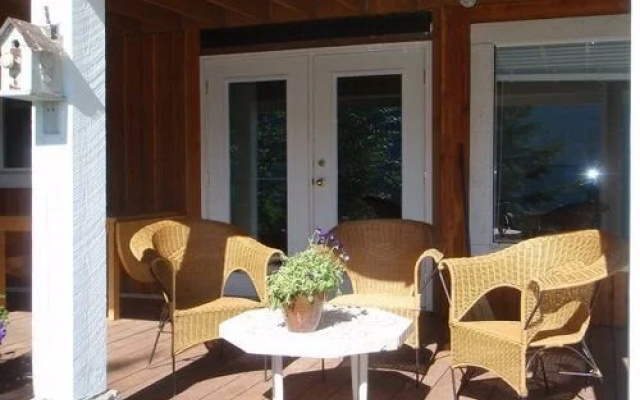 The Canim Lake Beach House