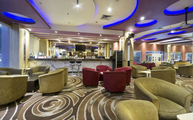 Royal Palm Hotel & Conference Center Cengkareng