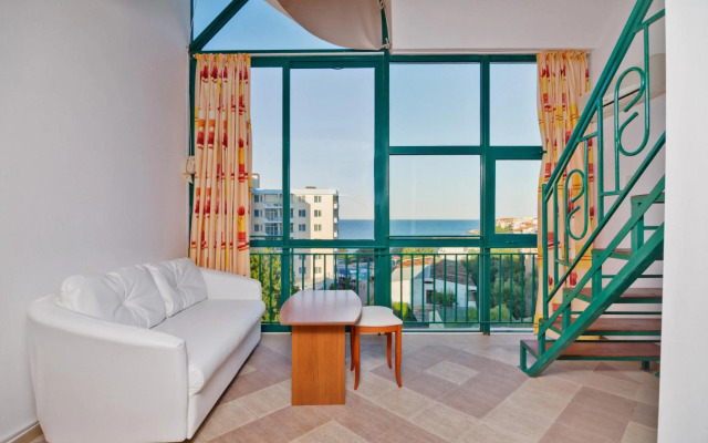 Perla Plaza Hotel