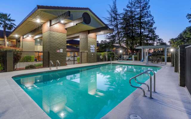 Best Western Orchard Inn