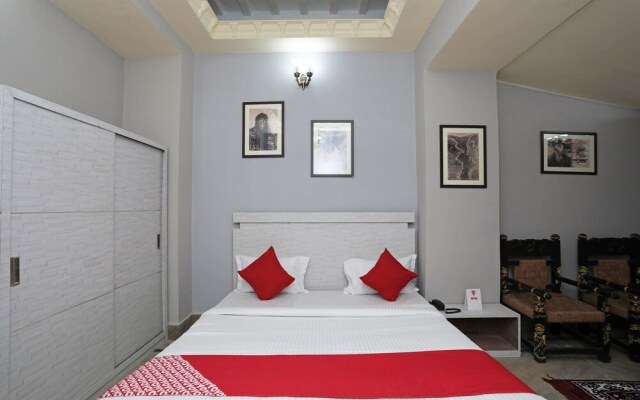 Hotel 86B By OYO Rooms