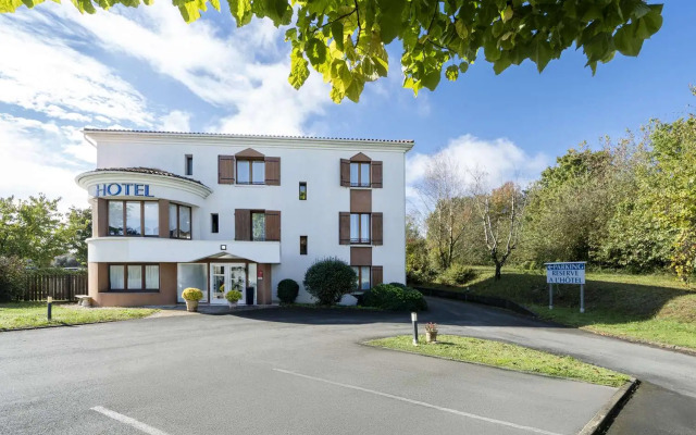 Sure Hotel by Best Western Saintes