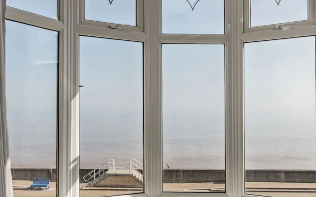 14 The Promenade
