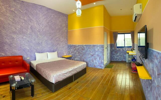 J Lin Hostel