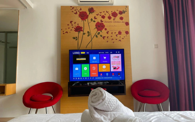 Private Jacuzzi Staycation at KL City 712