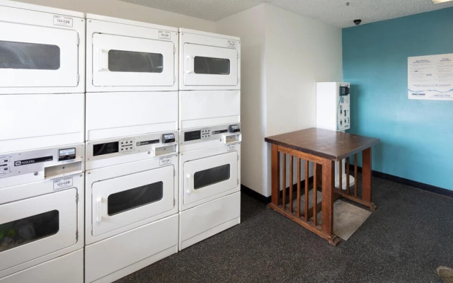 InTown Suites Extended Stay Atlanta GA - West Midtown