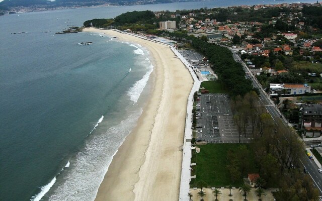 Piso Enfrente A La Playa De Samil 55 2 I