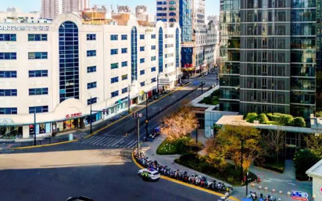 Demores Hotel – Outside – Shanghai